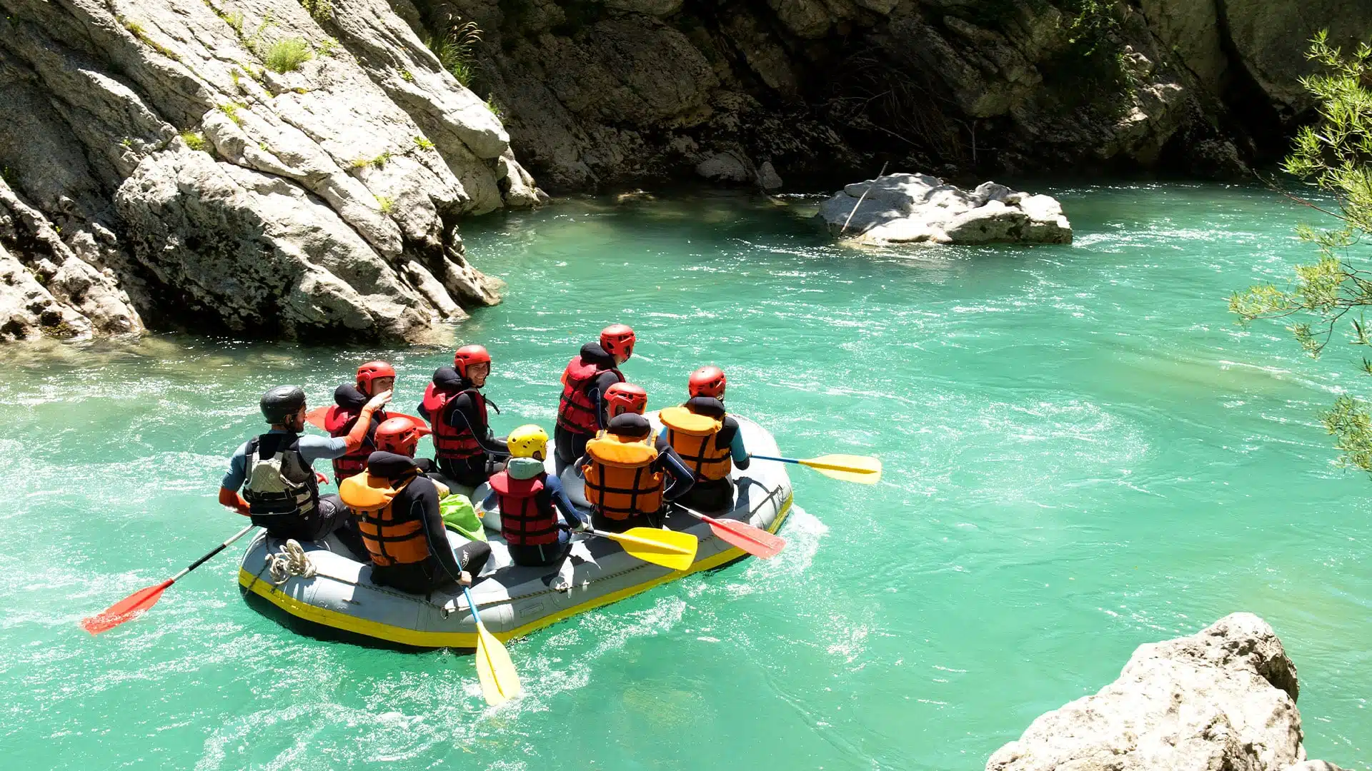 Plongée dans l'aventure Rafting inoubliable dans les gorges du Verdon